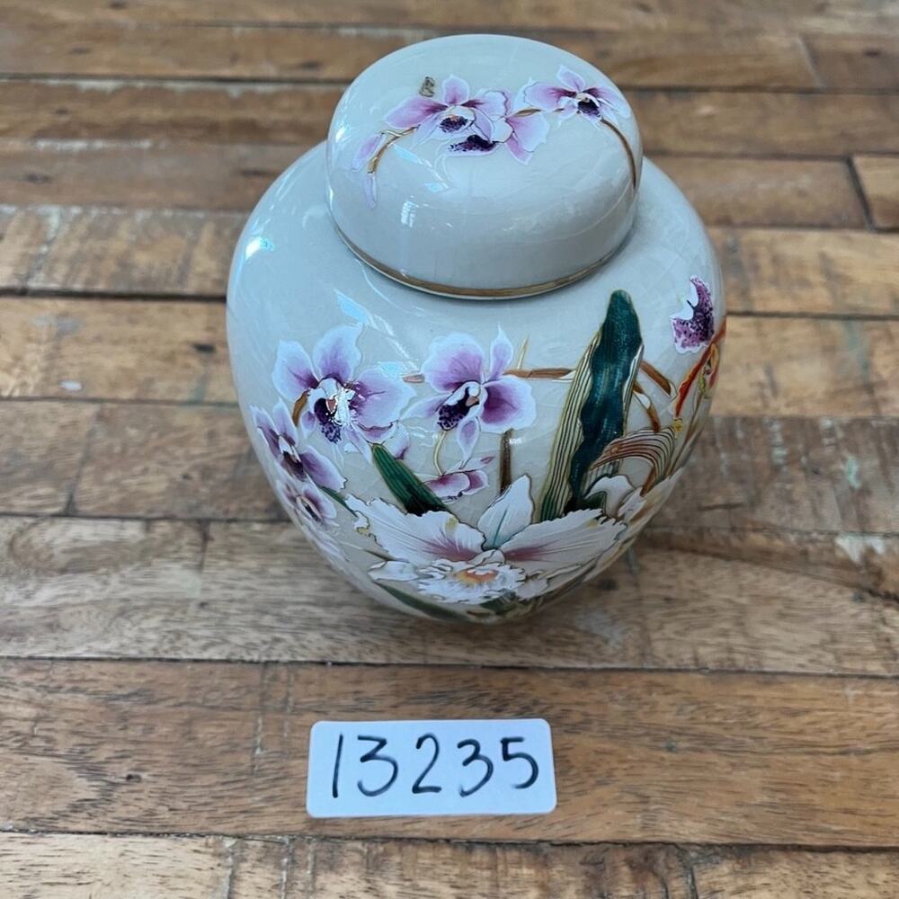 Vintage Toyo White Orchid Japan Vase 6.25" Hand-painted with lid - Picture 12 of 12